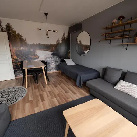 Pine Sky شقة إيفالو